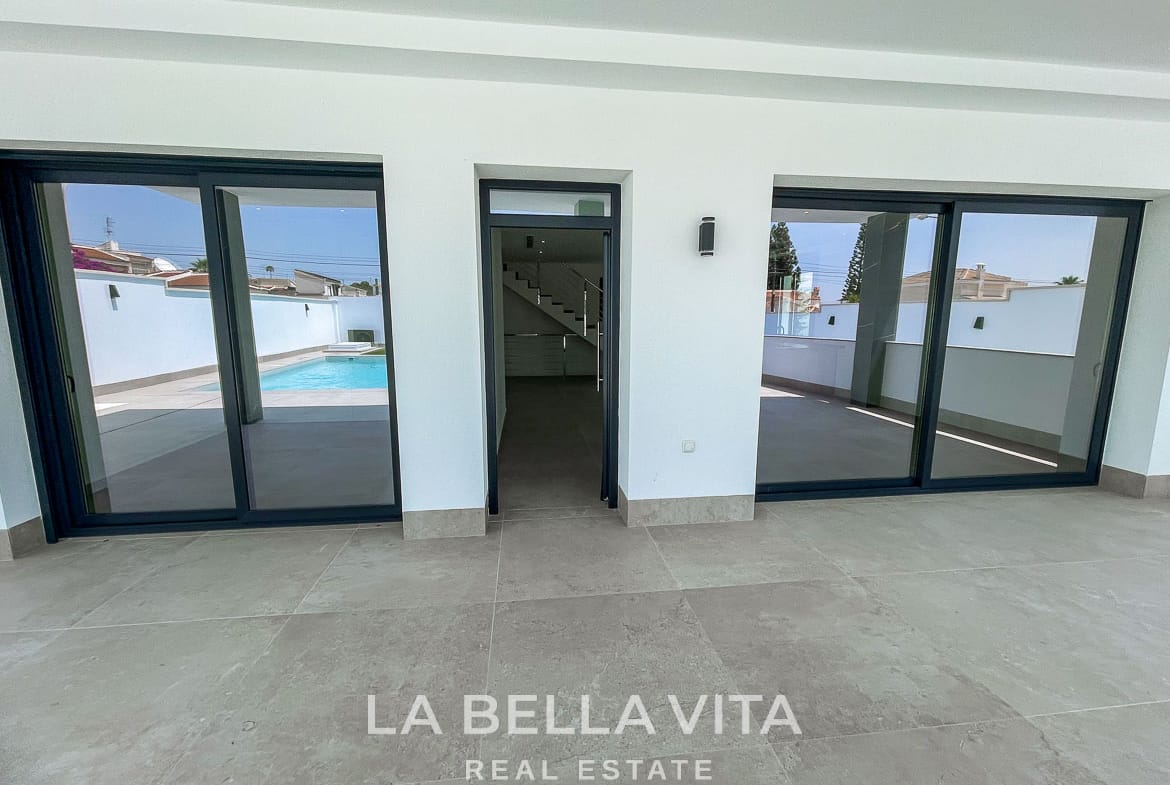 New Build Key Ready Detached Villa for sale in Ciudad Quesada with Private Pool & Basement Garage