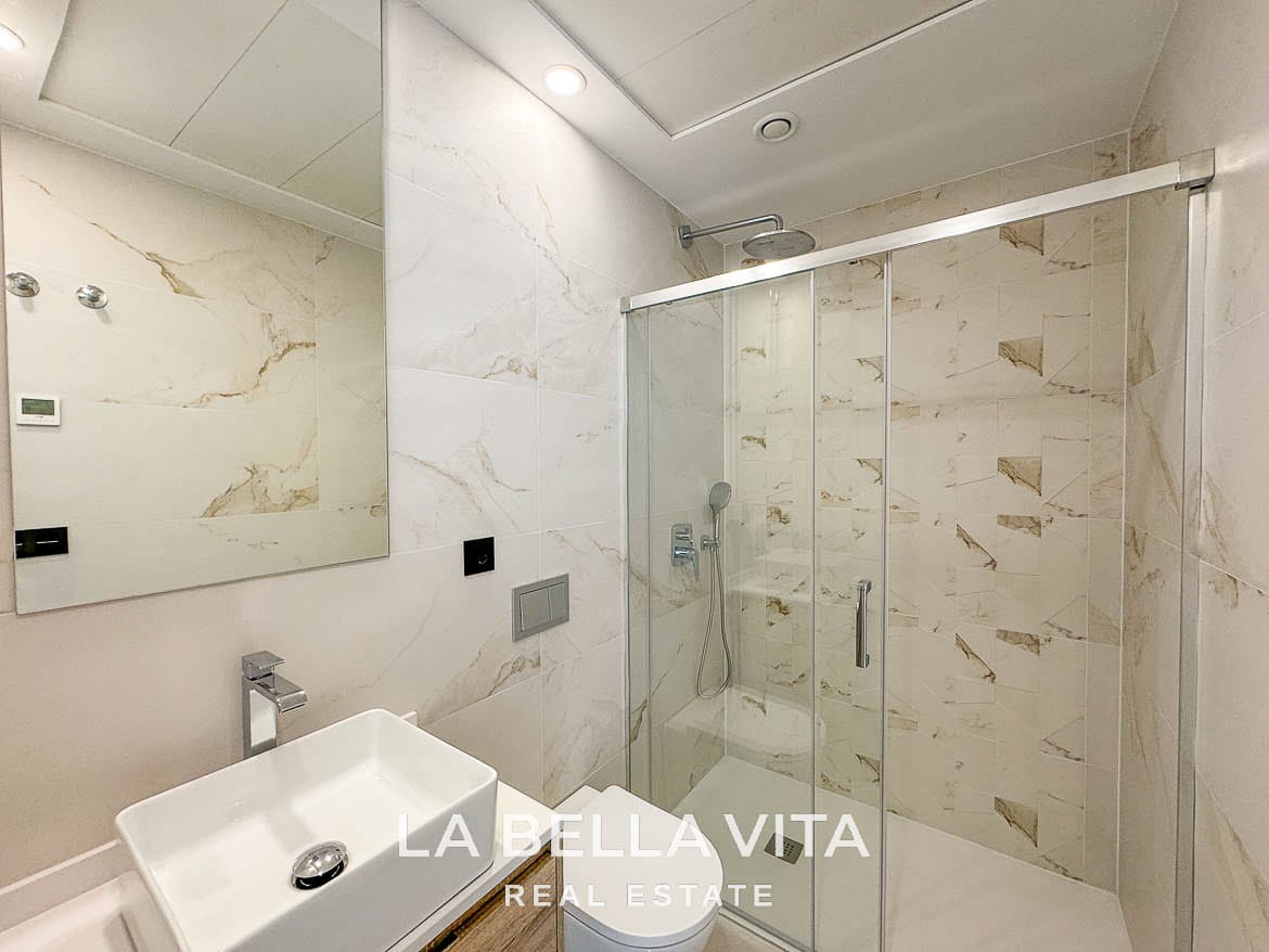 New Build Modern Villas with Private Pool for sale in Benijofar, Costa Blanca-30