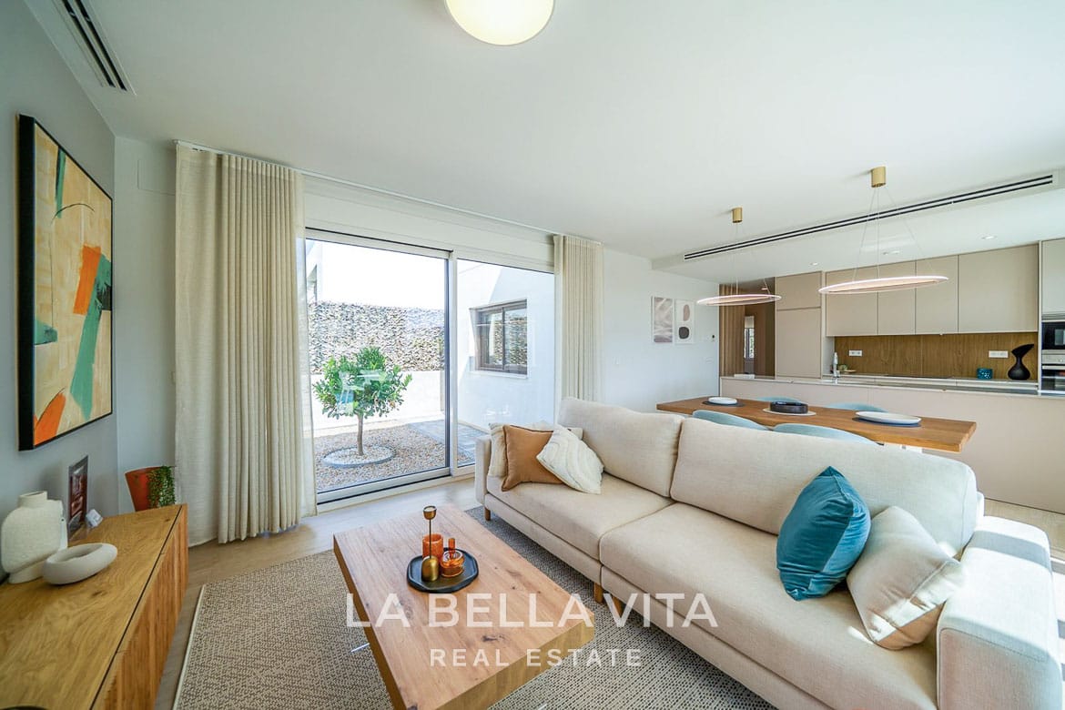 New Build Single Storey Villas with private pools for sale in Vistabella Golf