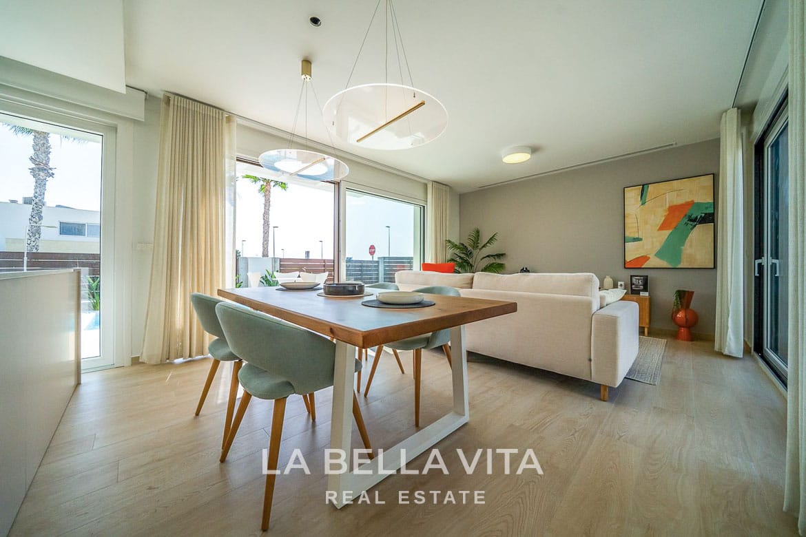 New Build Single Storey Villas with private pools for sale in Vistabella Golf