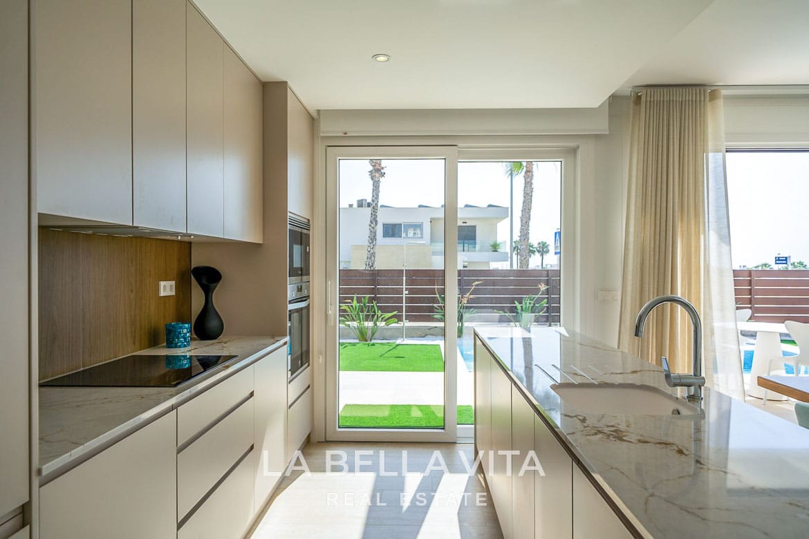 New Build Single Storey Villas with private pools for sale in Vistabella Golf