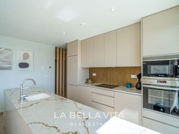 New Build Single Storey Villas with private pools for sale in Vistabella Golf