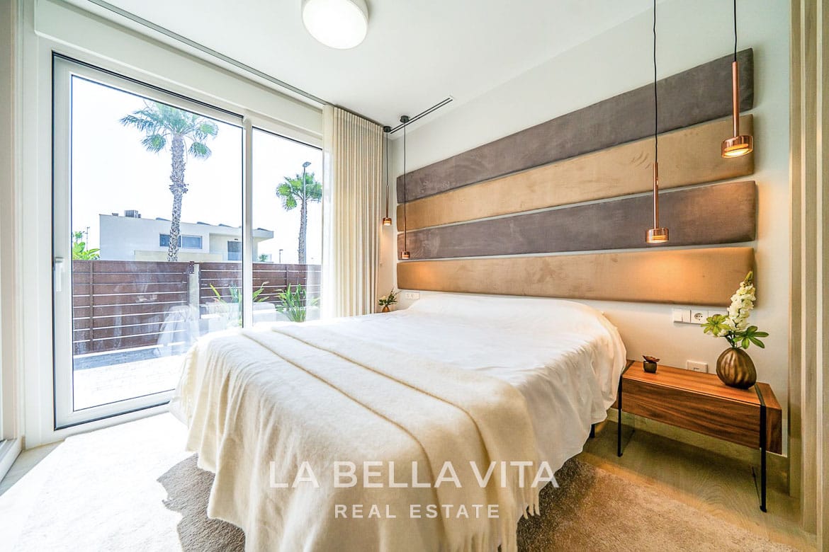 New Build Single Storey Villas with private pools for sale in Vistabella Golf