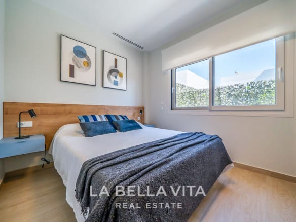 New Build Single Storey Villas with private pools for sale in Vistabella Golf