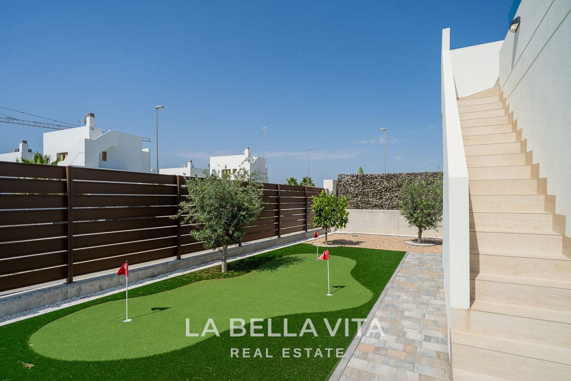 New Build Single Storey Villas with private pools for sale in Vistabella Golf