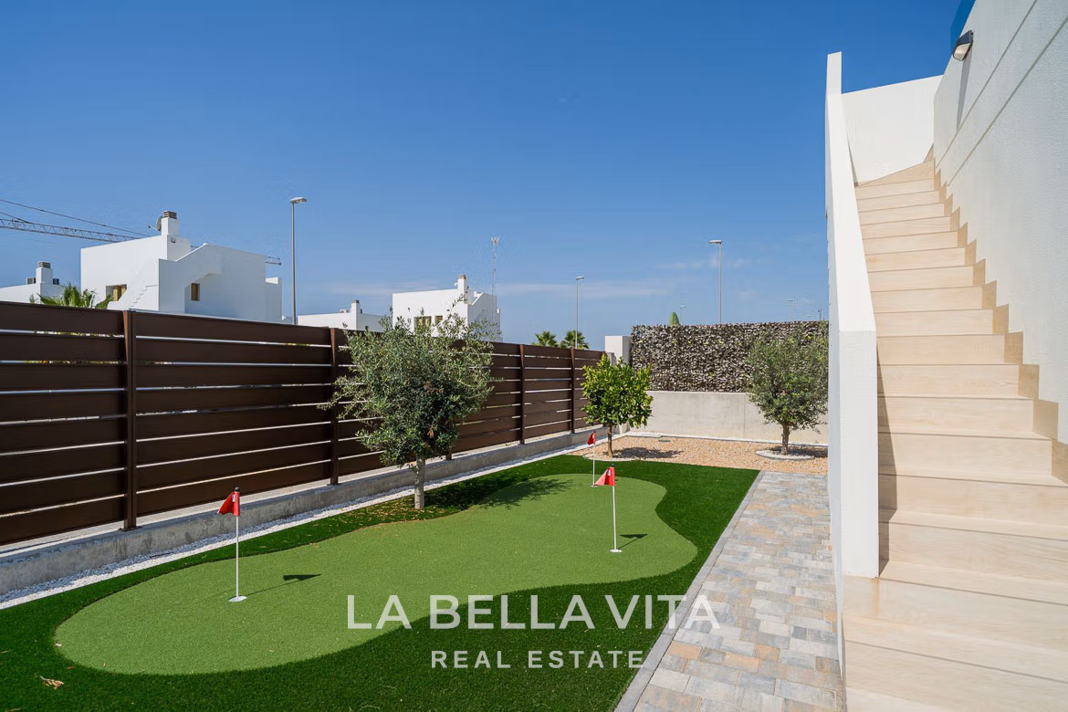 New Build Single Storey Villas with private pools for sale in Vistabella Golf