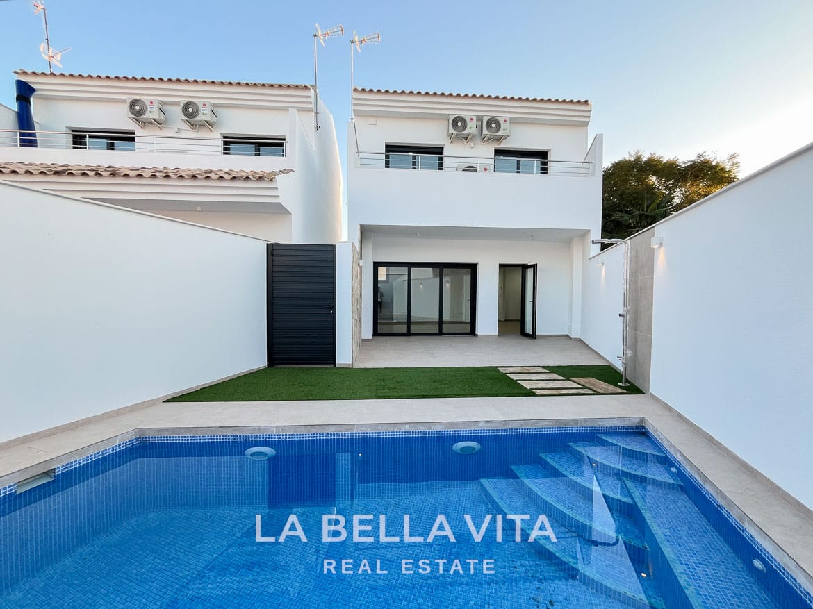 Key Ready New Build Villa with Private Pool for sale by the Beach in San Pedro del Pinatar-01 Key Ready New Build Villa with Private Pool for sale by the Beach in San Pedro del Pinatar