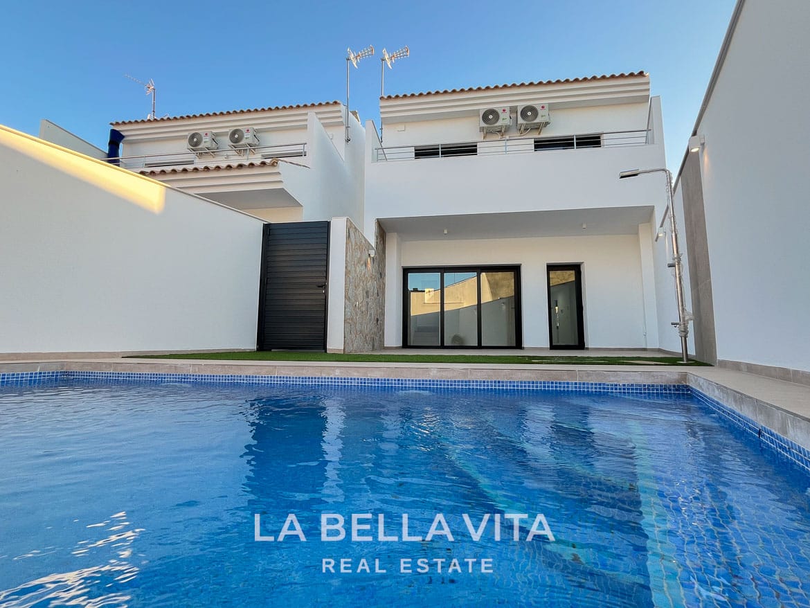 Key Ready New Build Villa with Private Pool for sale by the Beach in San Pedro del Pinatar-02 Key Ready New Build Villa with Private Pool for sale by the Beach in San Pedro del Pinatar