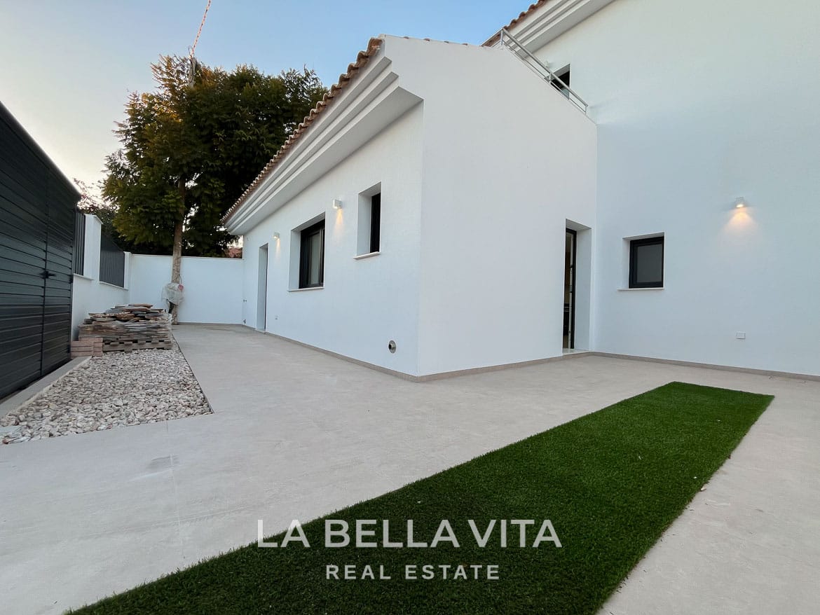 Key Ready New Build Villa with Private Pool for sale by the Beach in San Pedro del Pinatar-07 Key Ready New Build Villa with Private Pool for sale by the Beach in San Pedro del Pinatar