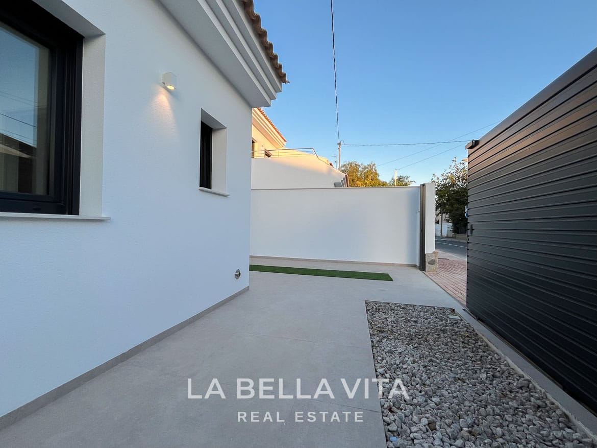 Key Ready New Build Villa with Private Pool for sale by the Beach in San Pedro del Pinatar-08 Key Ready New Build Villa with Private Pool for sale by the Beach in San Pedro del Pinatar