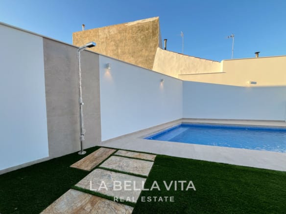 Key Ready New Build Villa with Private Pool for sale by the Beach in San Pedro del Pinatar