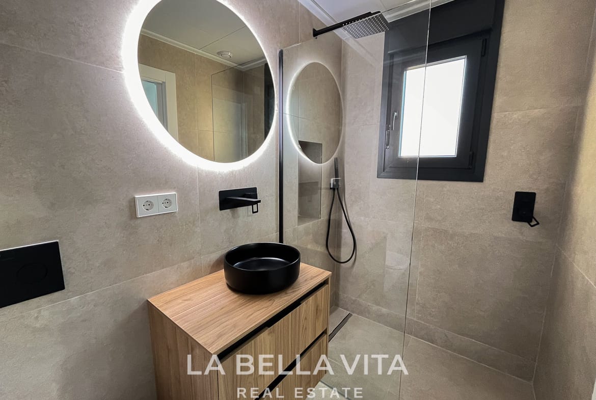 Key Ready New Build Villa with Private Pool for sale by the Beach in San Pedro del Pinatar