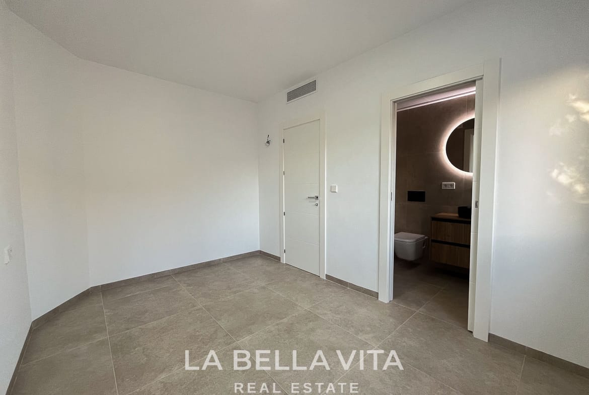 Key Ready New Build Villa with Private Pool for sale by the Beach in San Pedro del Pinatar