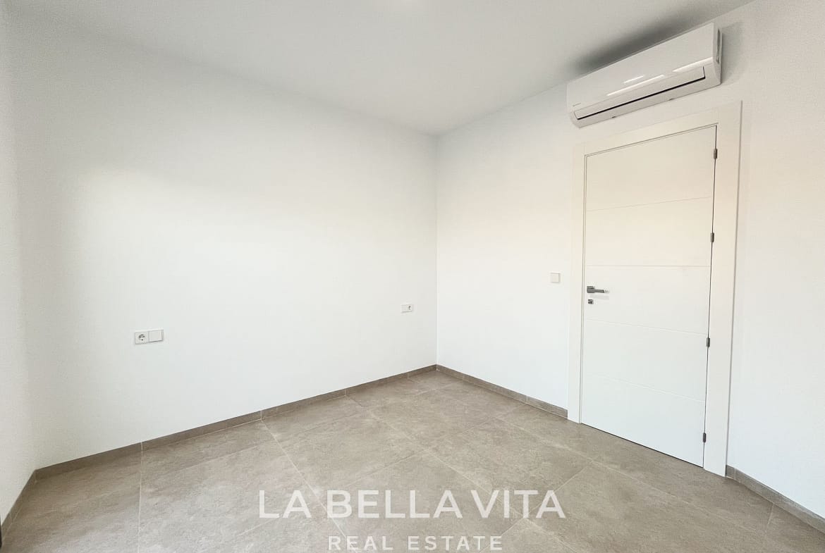 Key Ready New Build Villa with Private Pool for sale by the Beach in San Pedro del Pinatar