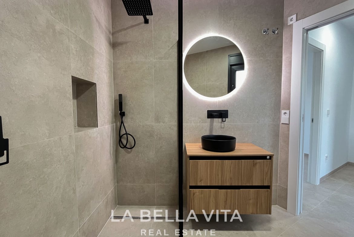 Key Ready New Build Villa with Private Pool for sale by the Beach in San Pedro del Pinatar