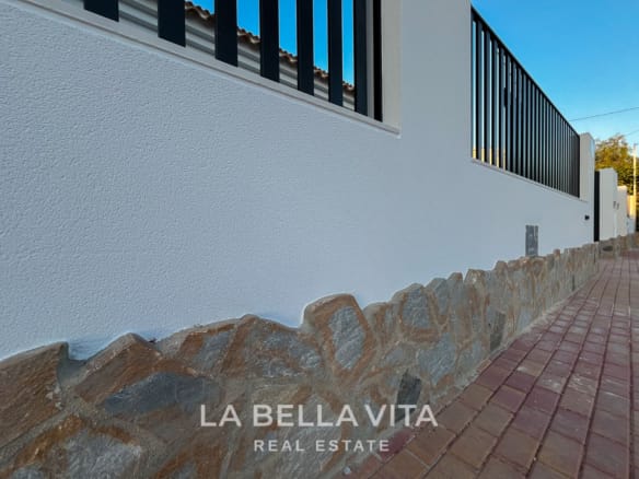 Key Ready New Build Villa with Private Pool for sale by the Beach in San Pedro del Pinatar