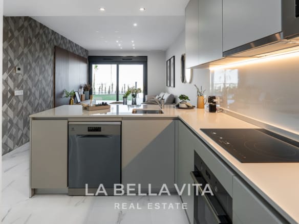 New Build Apartments and Bungalows with communal areas for sale in Torrevieja – Costa Blanca