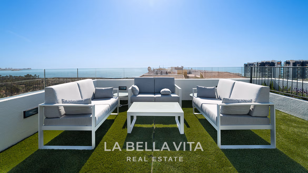 Key Ready Homes Just 300 Metres from the Sea: New Build Apartments near the Beach for sale in Punta Prima, Torrevieja – Costa Blanca