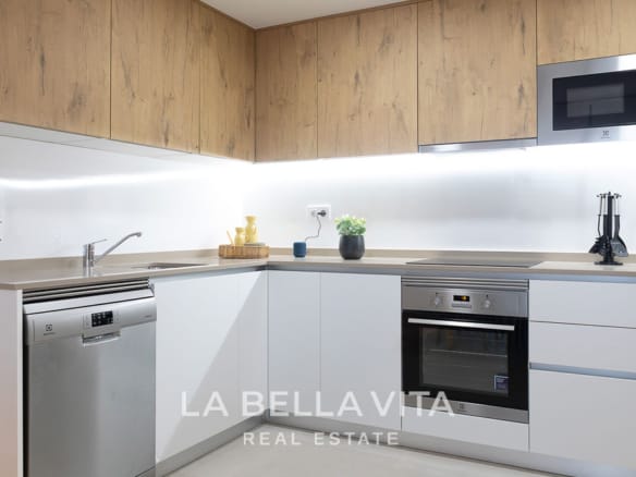 Key Ready Homes Just 300 Metres from the Sea: New Build Apartments near the Beach for sale in Punta Prima, Torrevieja – Costa Blanca