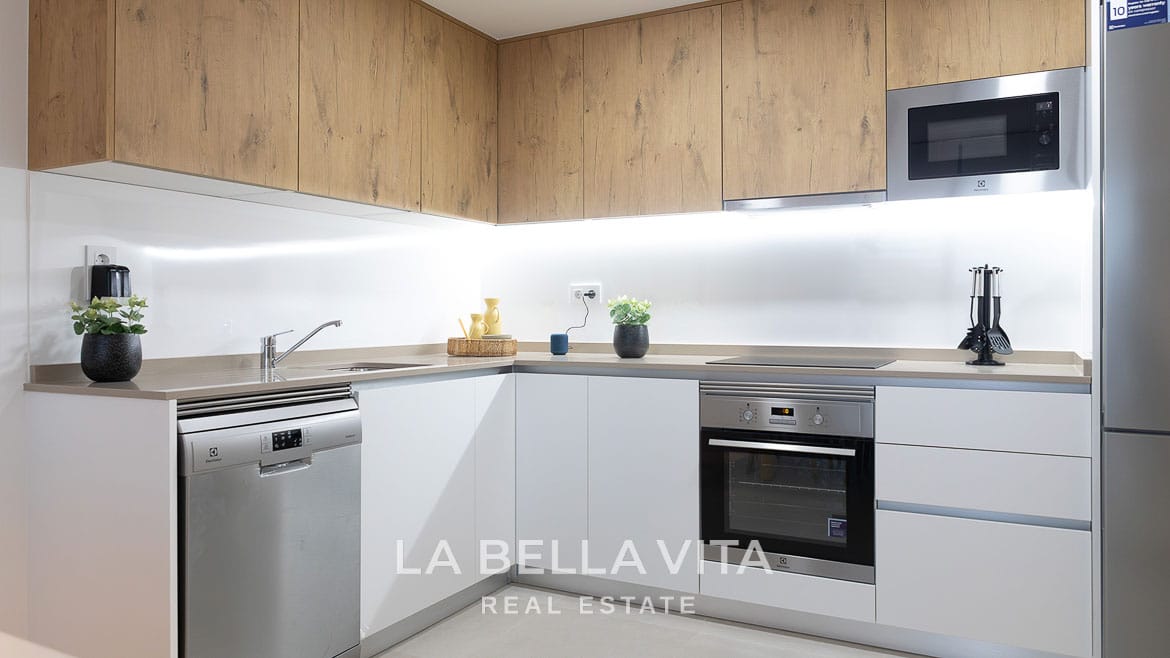 Key Ready Homes Just 300 Metres from the Sea: New Build Apartments near the Beach for sale in Punta Prima, Torrevieja – Costa Blanca