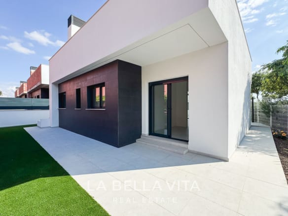 Independent New Build Villas with Private Pools for sale in Condado de Alhama, Murcia