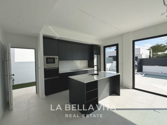 Independent New Build Villas with Private Pools for sale in Condado de Alhama, Murcia