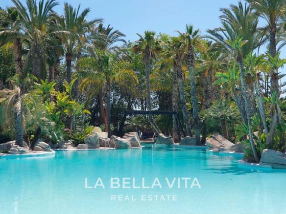 New Build Villas with golf and sea views for sale on Bonalba Golf Course in Muchamiel, Alicante, Spain