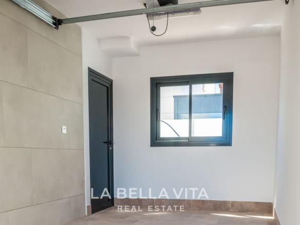 Contemporary New Build Villas with Private Pool and Garage for sale in Los Alcazares, Murcia