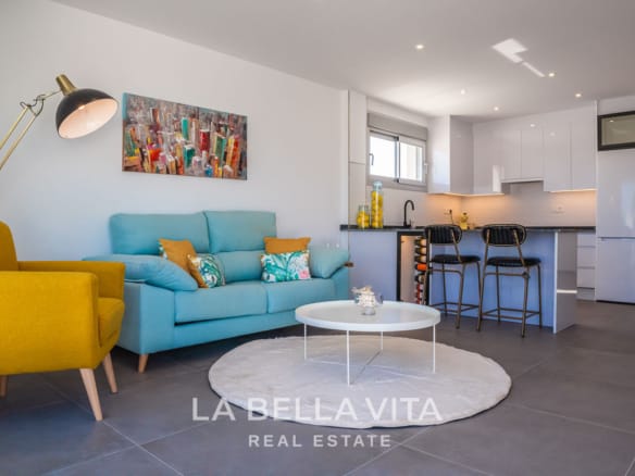 Contemporary New Build Villas with Private Pool and Garage for sale in Los Alcazares, Murcia