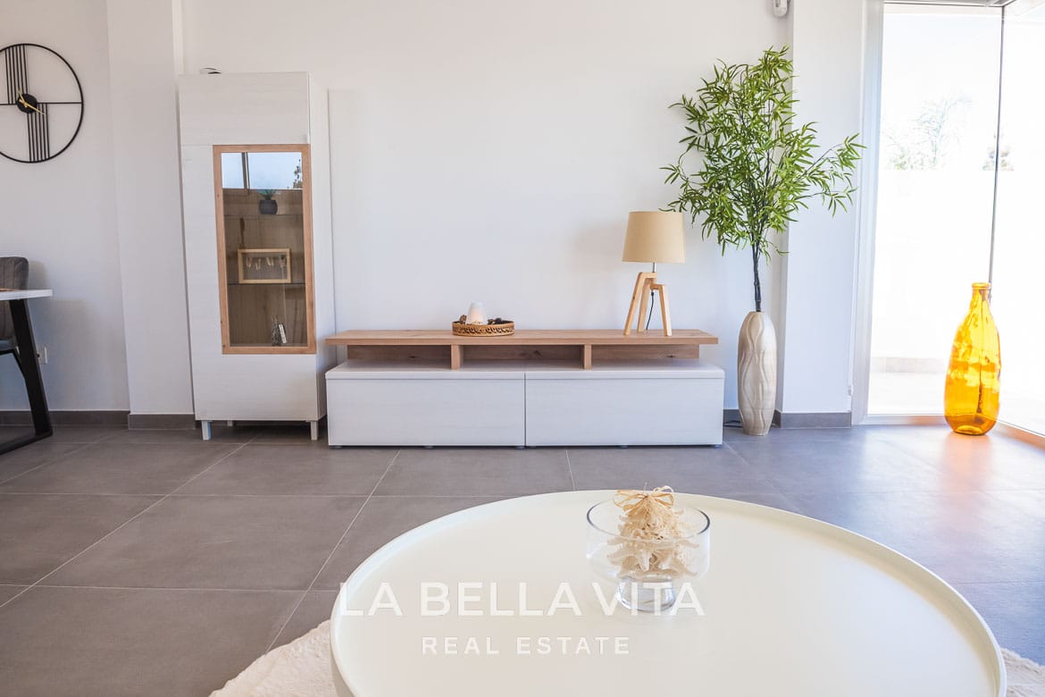 Contemporary New Build Villas with Private Pool and Garage for sale in Los Alcazares, Murcia