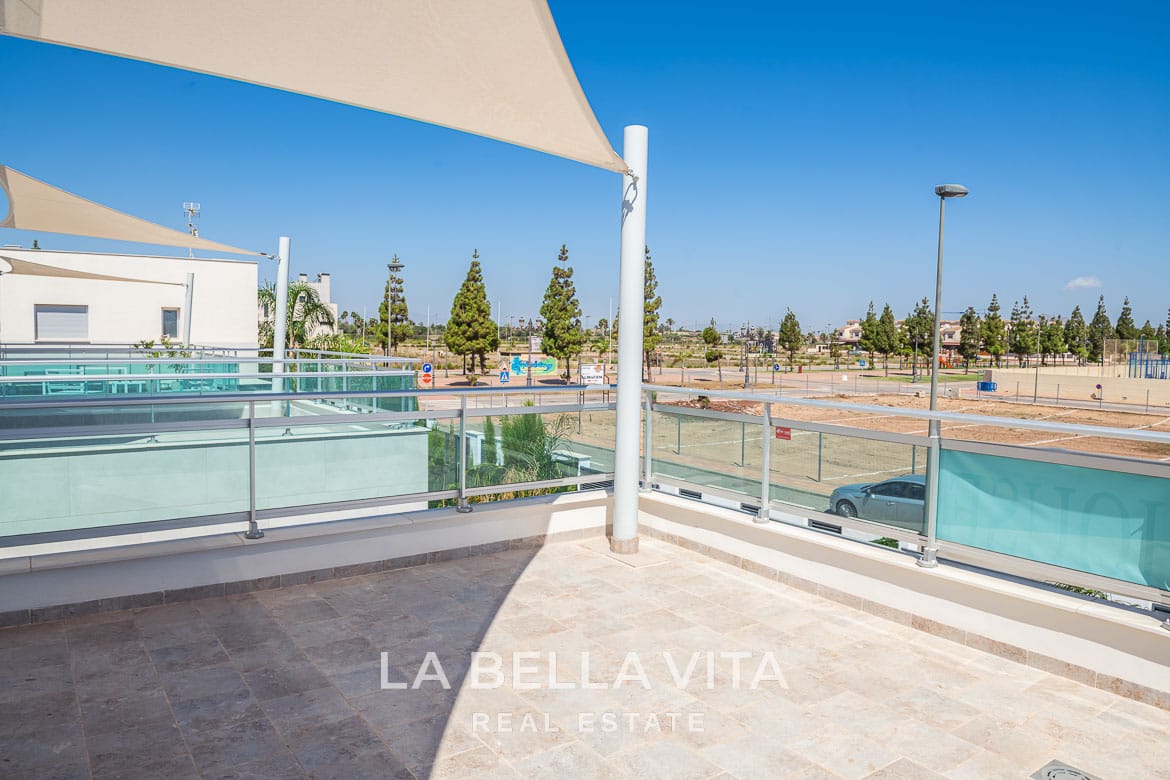 Contemporary New Build Villas with Private Pool and Garage for sale in Los Alcazares, Murcia