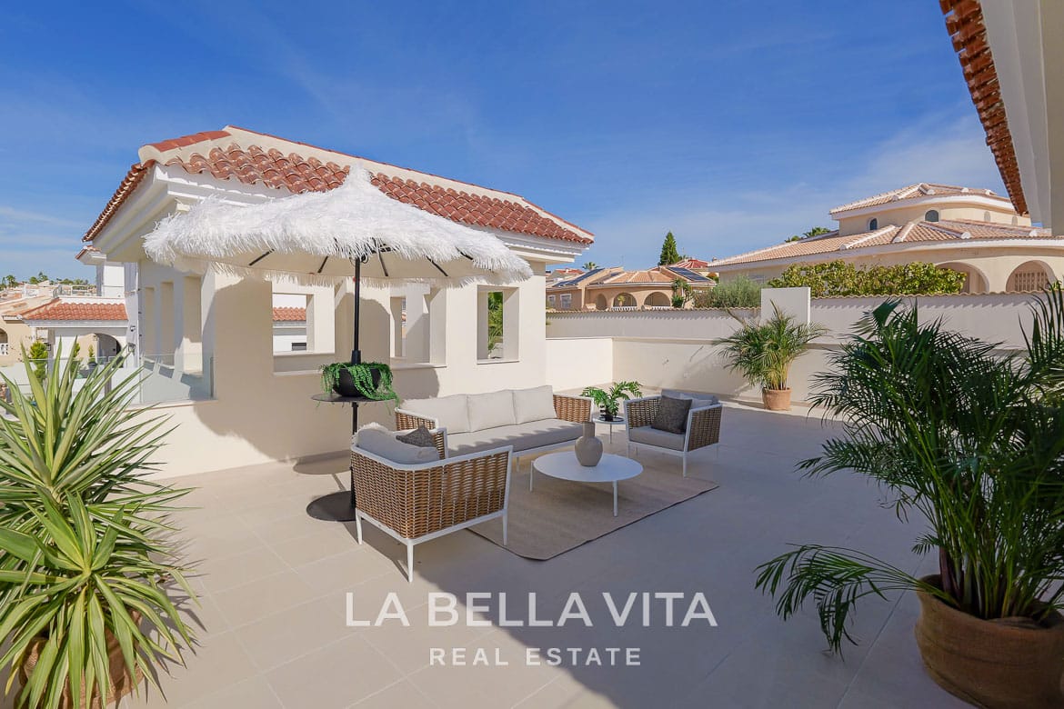 Elegant New Build Villa with Private Pool for Sale in Ciudad Quesada, Alicante