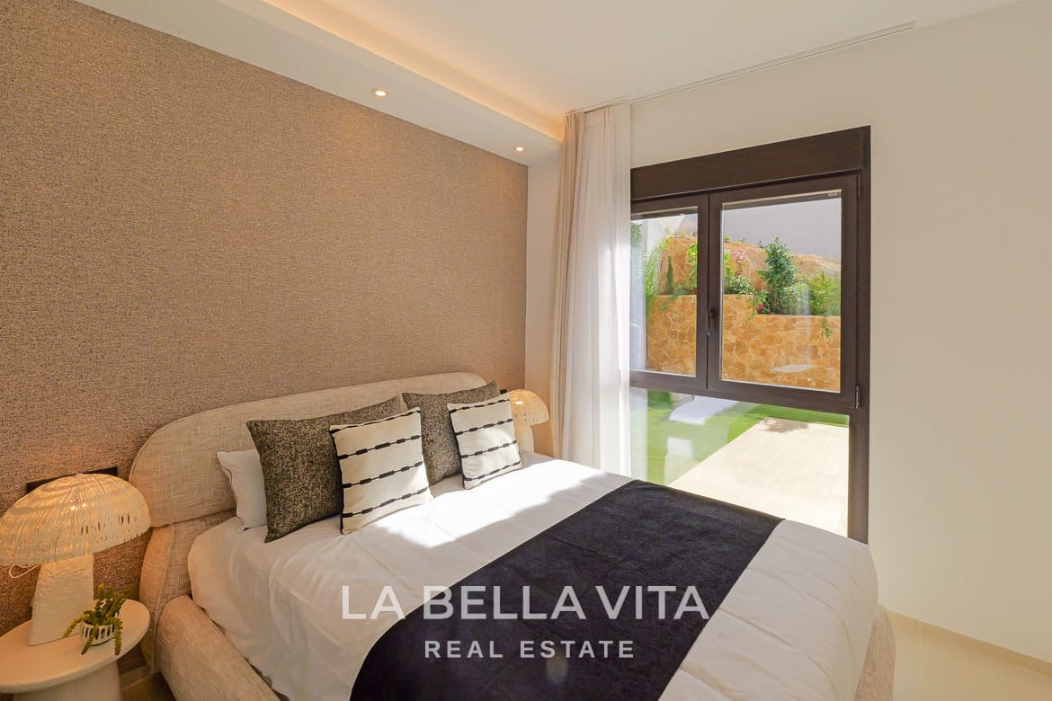 Elegant New Build Villa with Private Pool for Sale in Ciudad Quesada, Alicante