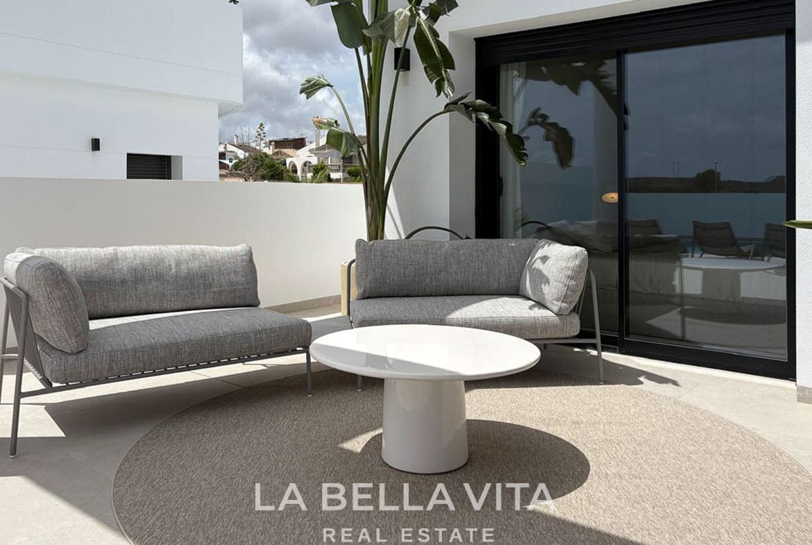 Key Ready Detached Villa with Views, Private Pool and Garage for sale in Ciudad Quesada