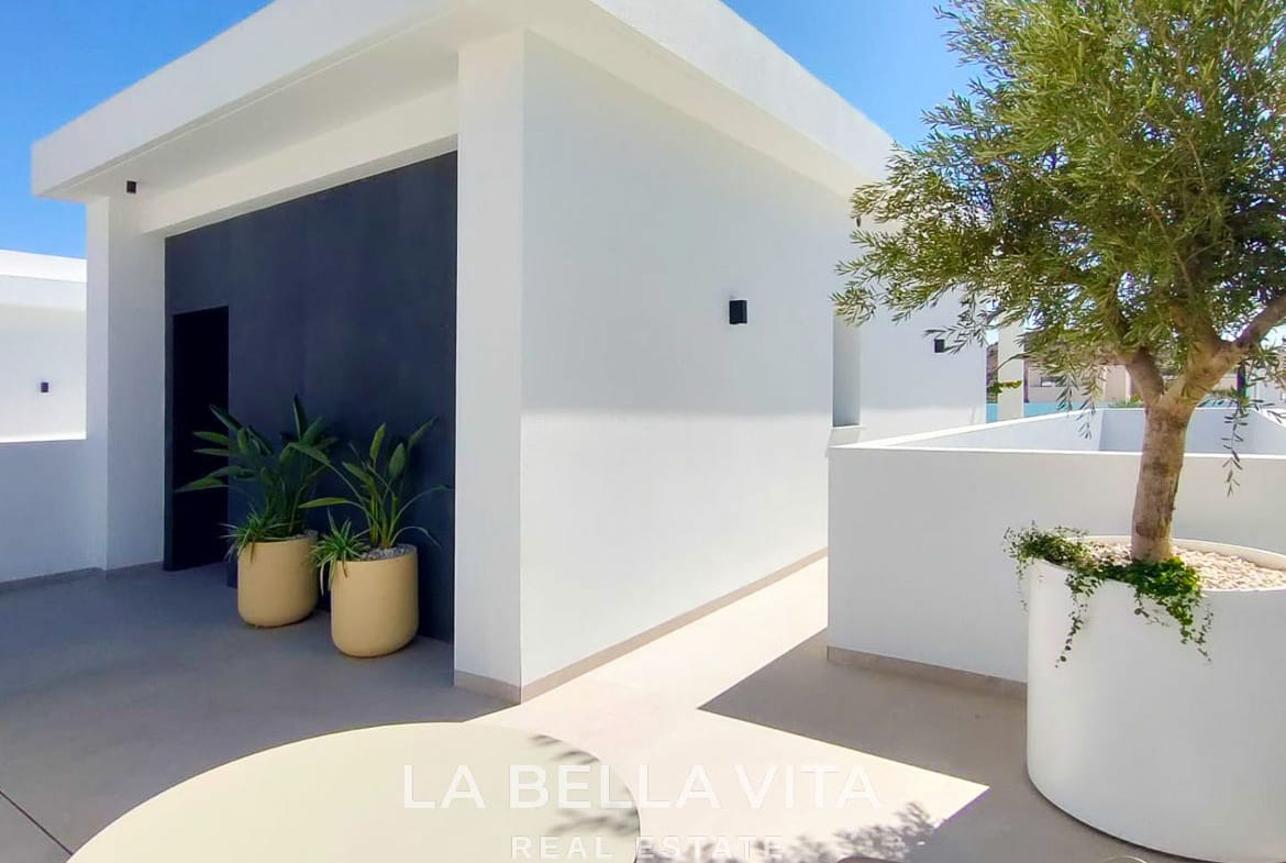 Key Ready Detached Villa with Views, Private Pool and Garage for sale in Ciudad Quesada