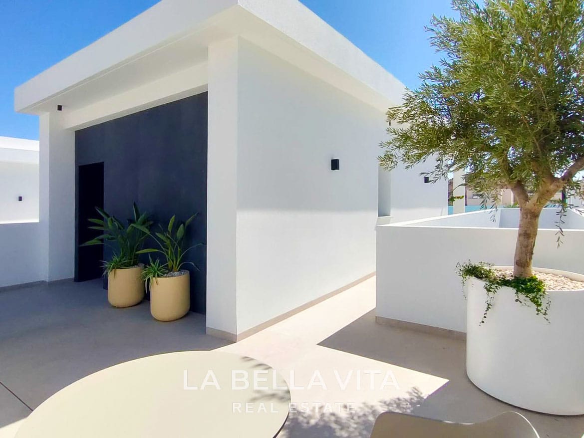 Key Ready Detached Villa with Views, Private Pool and Garage for sale in Ciudad Quesada-10 Key Ready Detached Villa with Views, Private Pool and Garage for sale in Ciudad Quesada