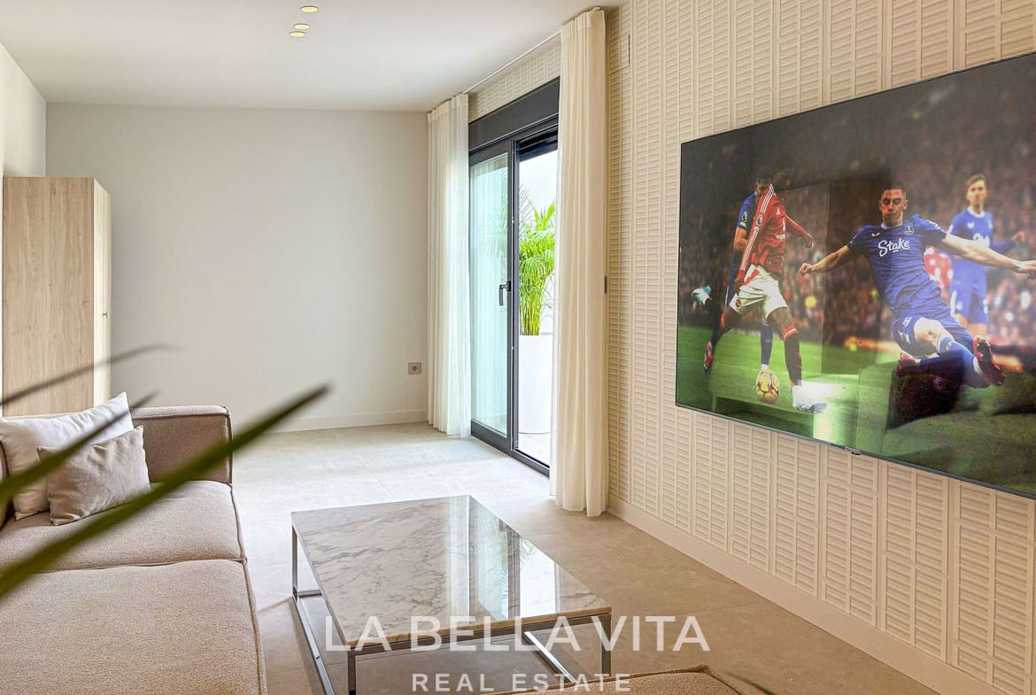 Key Ready Detached Villa with Views, Private Pool and Garage for sale in Ciudad Quesada