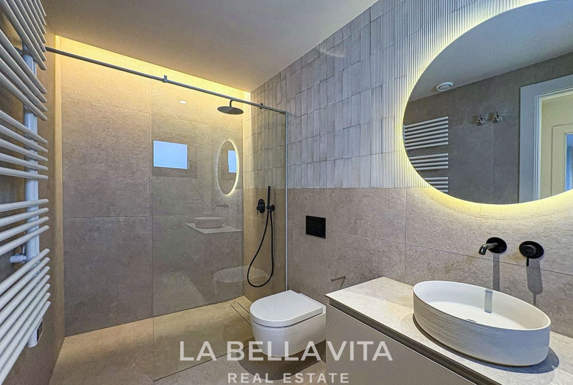 Key Ready Detached Villa with Views, Private Pool and Garage for sale in Ciudad Quesada