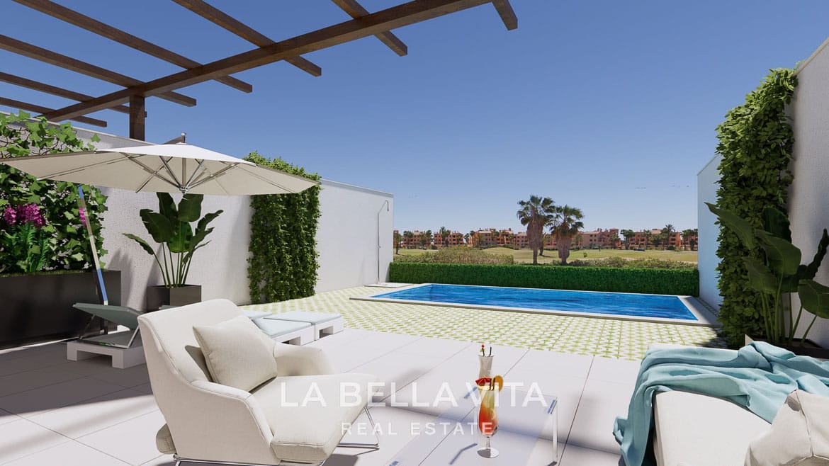 Affordable New Build Frontline Golf Properties with Garages for sale on La Serena Golf in Los Alcázares, Murcia