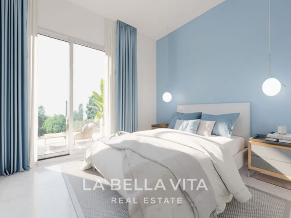 Affordable New Build Frontline Golf Properties with Garages for sale on La Serena Golf in Los Alcázares, Murcia