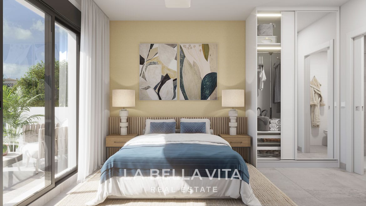 Exclusive New Build Villas with Private Pools for sale just 150 m from the Beach in Los Alcázares, Murcia