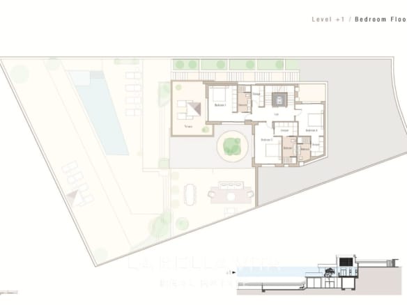 Stunning New Build Mediterranean Villa with Pool just 3 km from the Beach in La Marina Urbanisation, Alicante