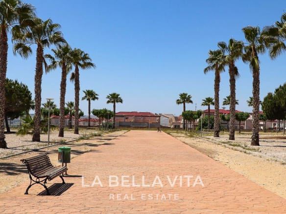 Stunning New Build Mediterranean Villa with Pool just 3 km from the Beach in La Marina Urbanisation, Alicante