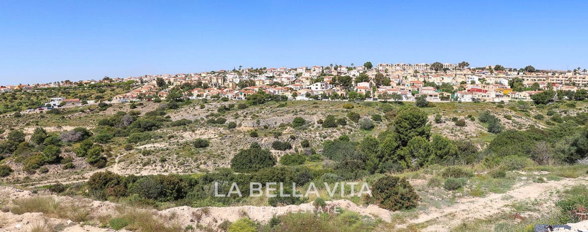 Stunning New Build Mediterranean Villa with Pool just 3 km from the Beach in La Marina Urbanisation, Alicante