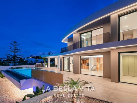 Luxury Modern Villa by the beach for sale in Benissa with Private Spa, Infinity Pool & Breathtaking Sea Views