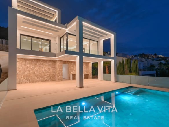 Elevated New Build Key Ready Villa with Panoramic Sea Views for Sale in Calpe