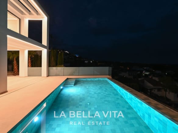 Elevated New Build Key Ready Villa with Panoramic Sea Views for Sale in Calpe