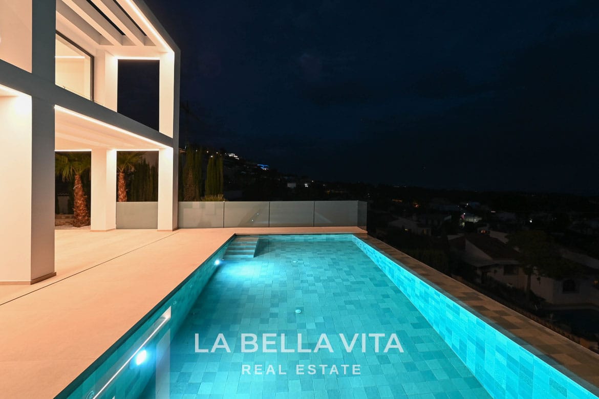 Elevated New Build Key Ready Villa with Panoramic Sea Views for Sale in Calpe