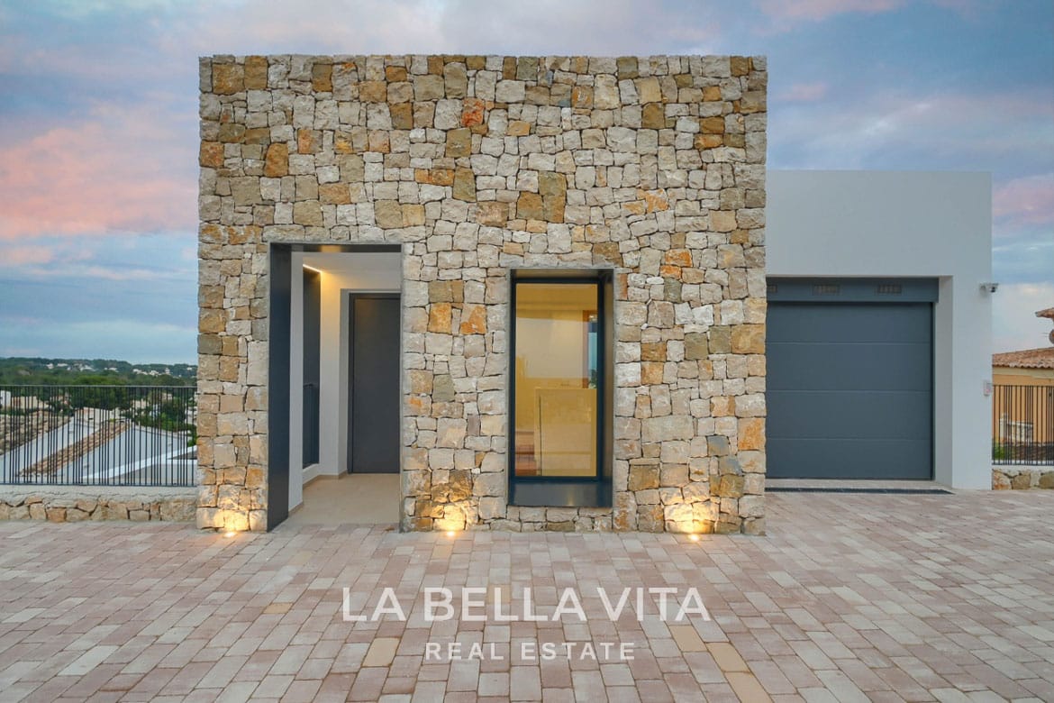 Elevated New Build Key Ready Villa with Panoramic Sea Views for Sale in Calpe