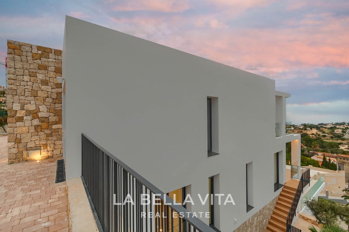 Elevated New Build Key Ready Villa with Panoramic Sea Views for Sale in Calpe
